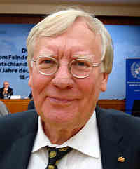 Portrait Klaus Hüfner